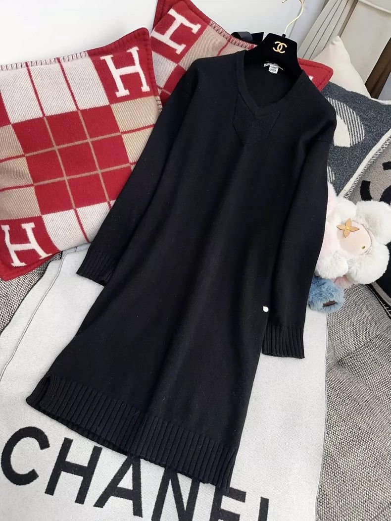 Hermes Hermes Black V-Neck Knit Long Sleeve Dress Size S / US 4 / IT 40 - 9 Thumbnail
