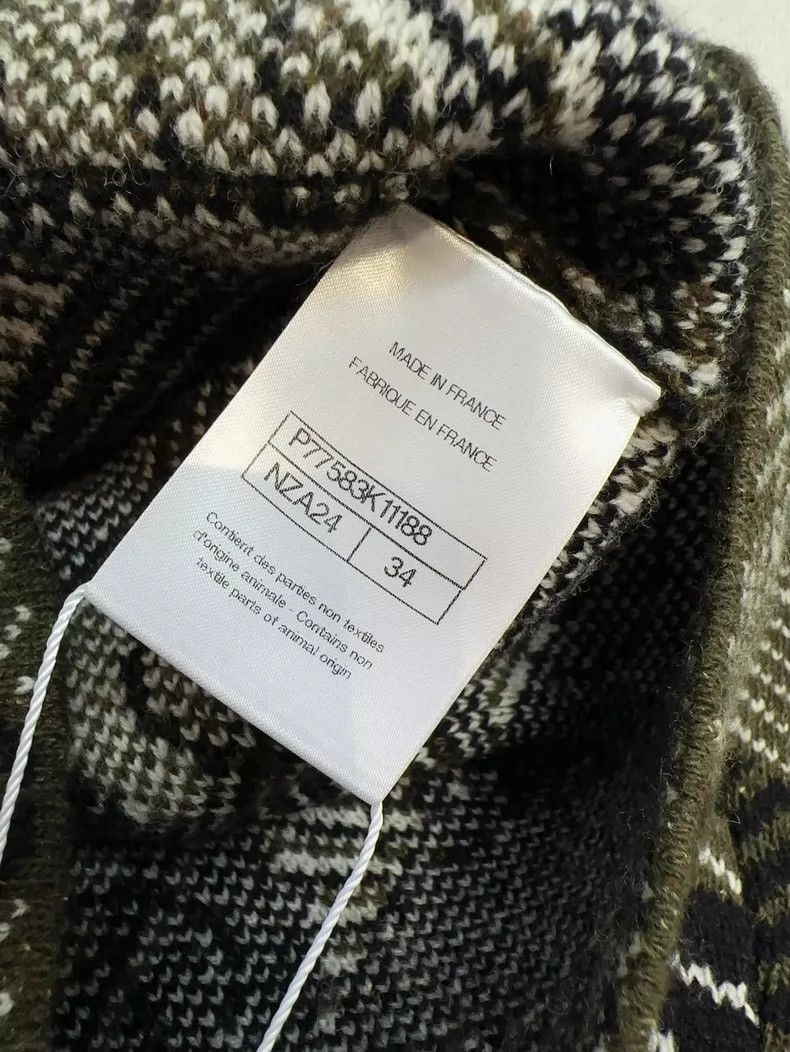 Chanel Chanel Long Sleeve Jacket with Floral Design Size S / US 4 / IT 40 - 7 Thumbnail