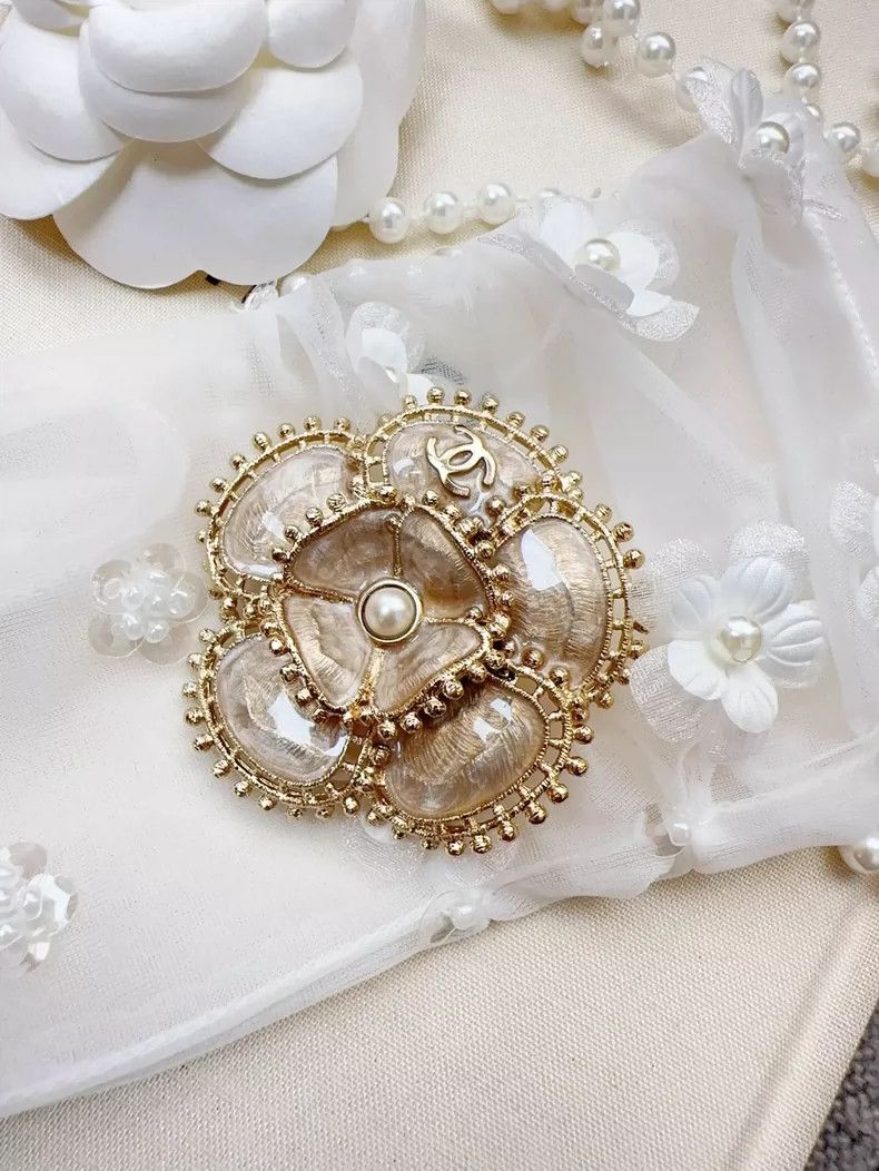 Chanel CHANEL 23K Pink Enamel Flower Pearl Brooch Size ONE SIZE - 2 Thumbnail