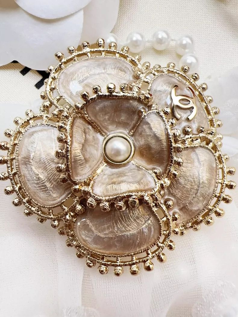 Chanel CHANEL 23K Pink Enamel Flower Pearl Brooch Size ONE SIZE - 5 Thumbnail