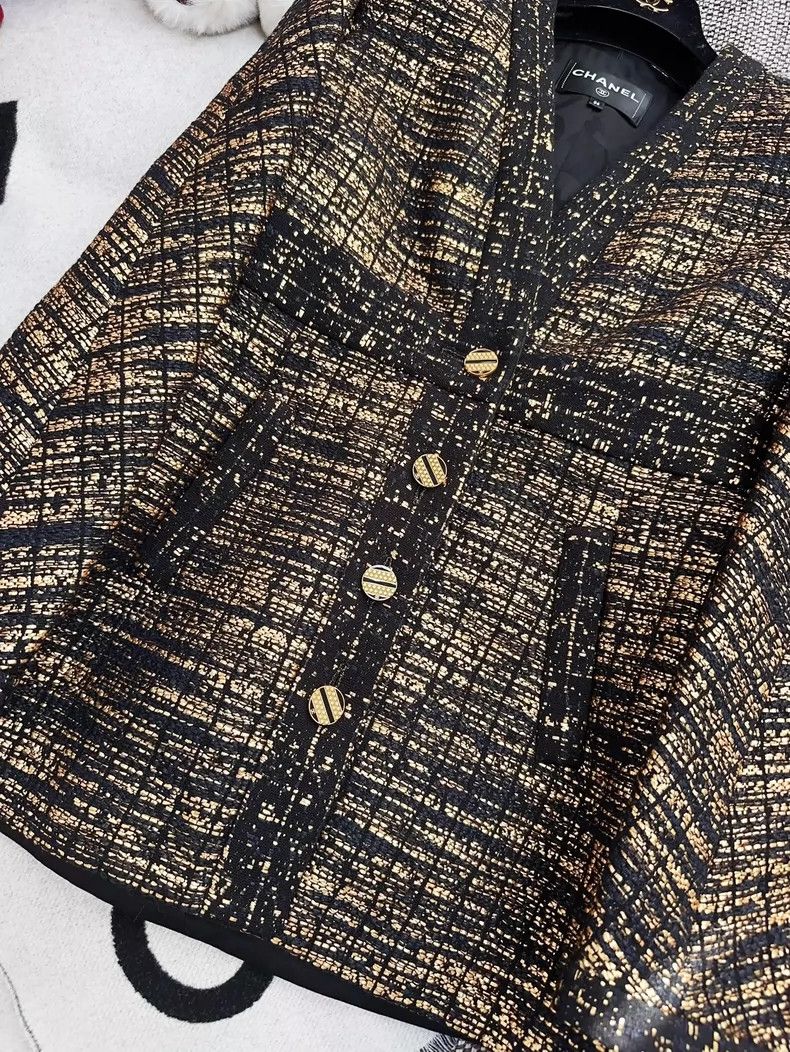 Chanel Chanel Black Gold Waistcoat Jacket Size S / US 4 / IT 40 - 7 Thumbnail
