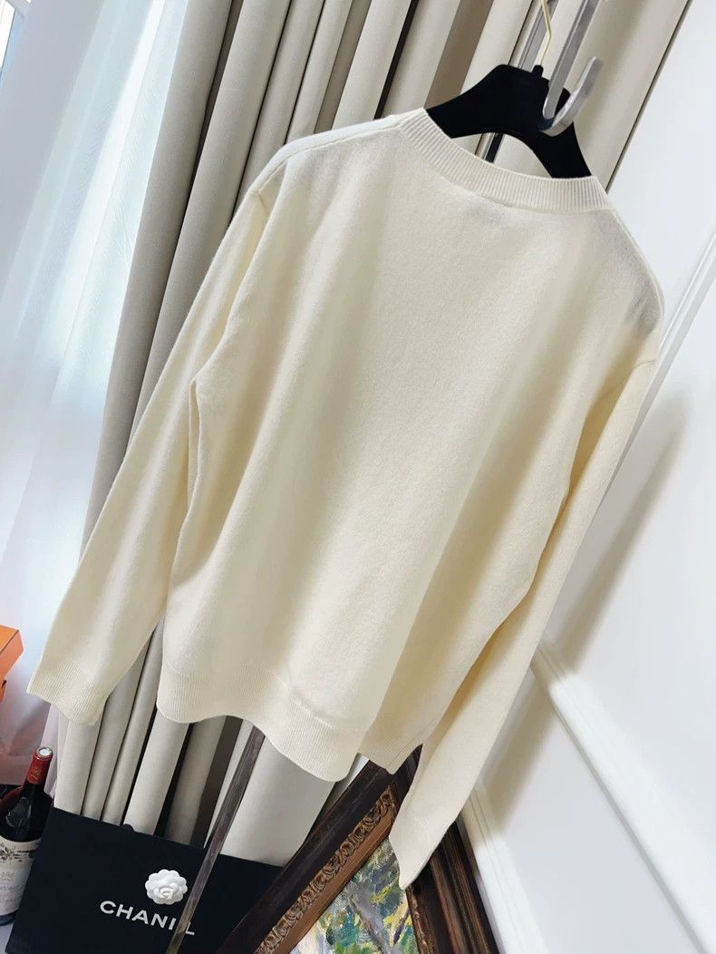 Moncler Moncler Beige Beaded Logo Knit Top Size S / US 4 / IT 40 - 2 Thumbnail