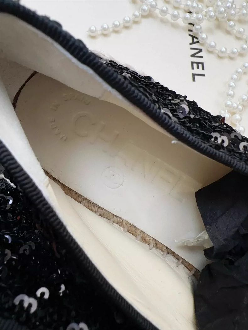 Chanel Chanel Black Sequin Fisherman Loafers Size 36 Size US 6 / IT 36 - 5 Thumbnail