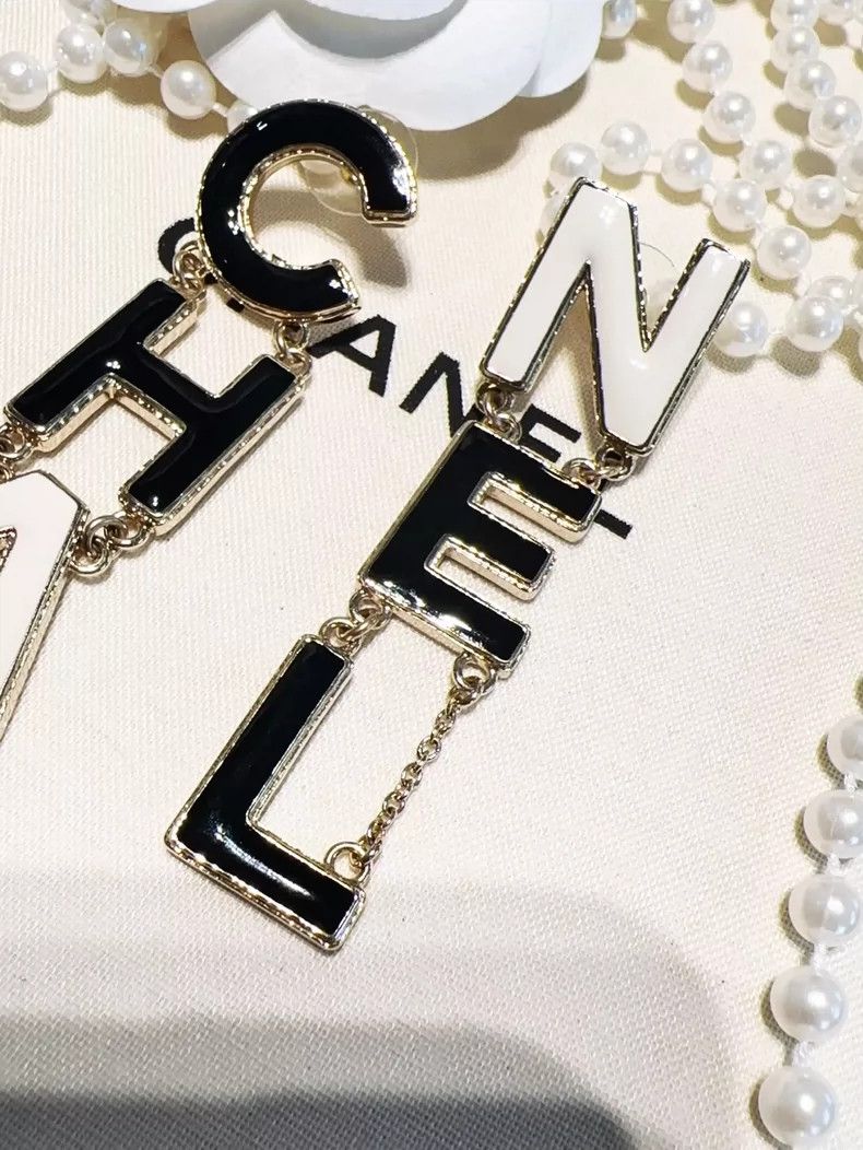 Chanel Chanel Black and White Enamel Earrings Size ONE SIZE - 3 Thumbnail