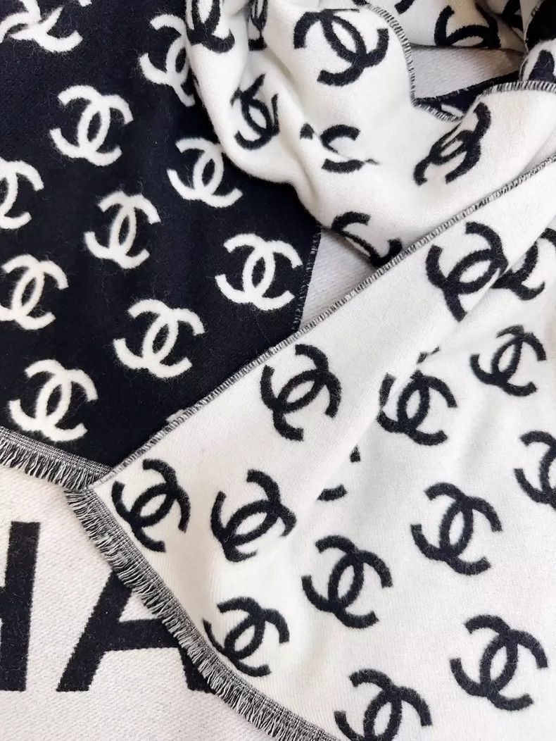 Chanel Chanel Black and White Logo Scarf Shawl Size ONE SIZE - 3 Thumbnail