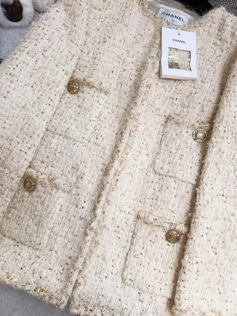 Chanel Chanel Ivory Four-Pocket Jacket Size S / US 4 / IT 40 - 3 Thumbnail