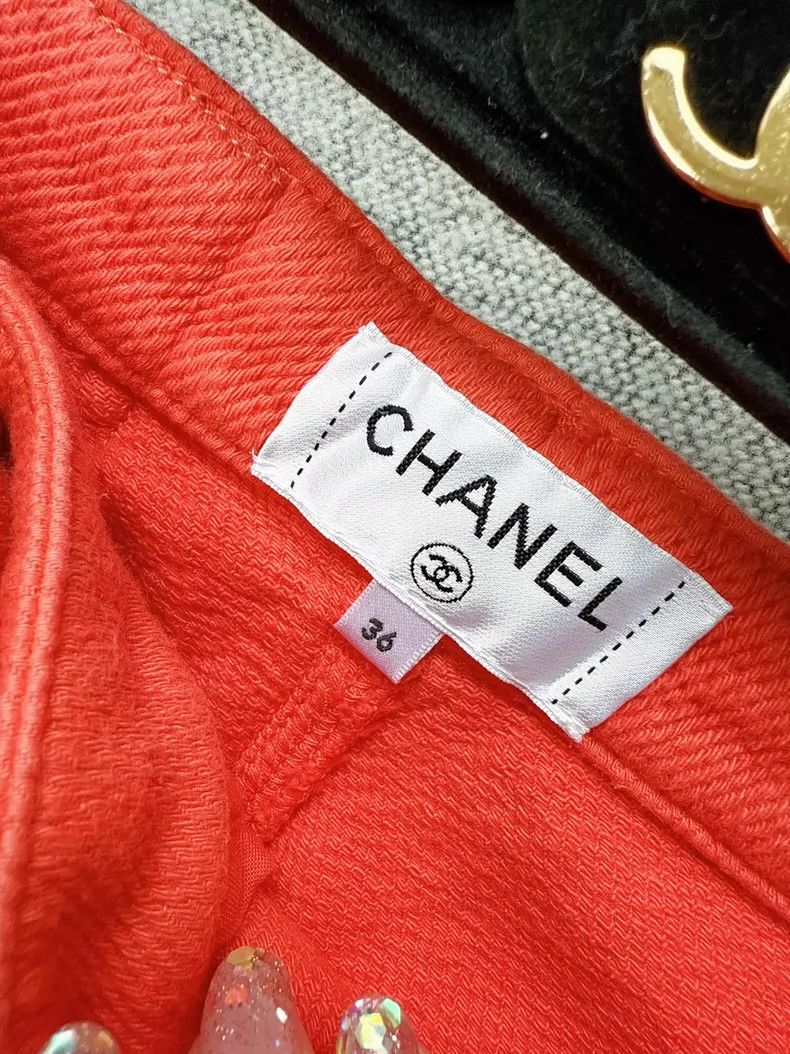 Chanel Chanel Vintage Watermelon Red Denim Shorts Size 36" / US 14 / IT 50 - 5 Thumbnail
