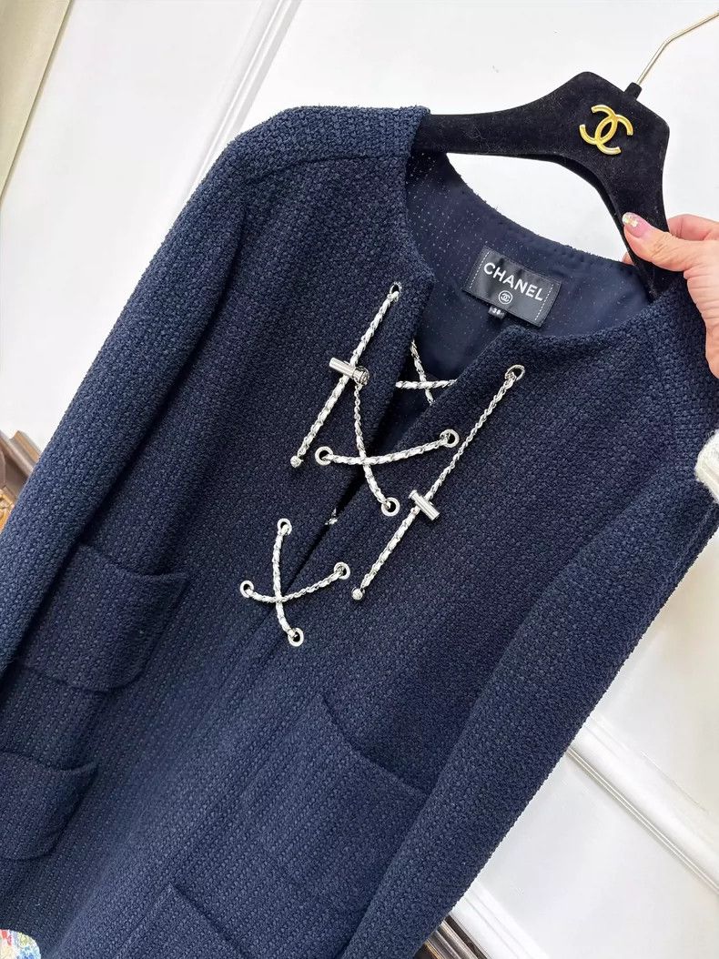 Chanel Chanel Navy Blue Tweed Dress with Drawstring Size M / US 6-8 / IT 42-44 - 2 Thumbnail