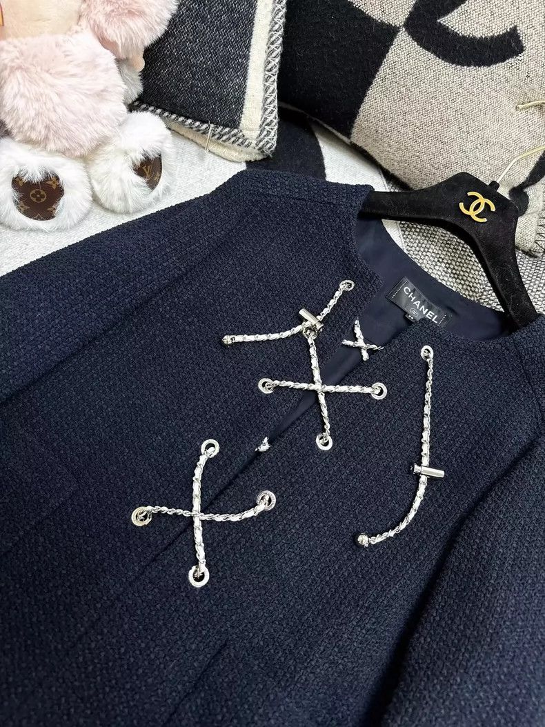 Chanel Chanel Navy Blue Tweed Dress with Drawstring Size M / US 6-8 / IT 42-44 - 3 Thumbnail