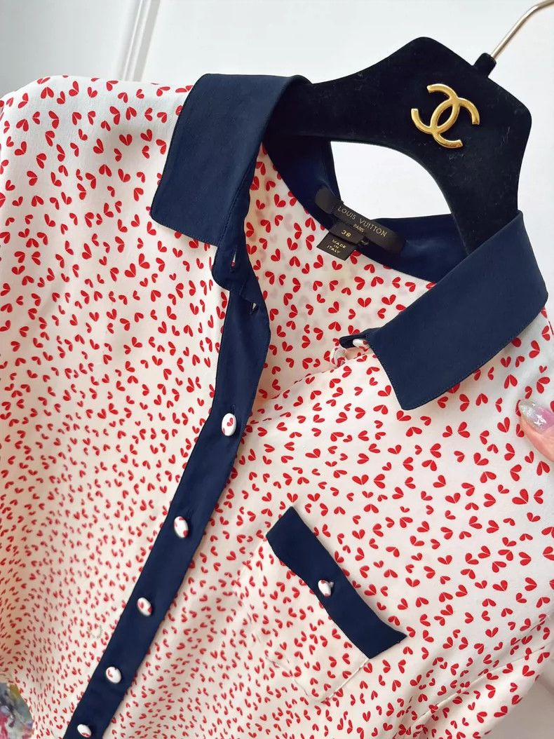 Louis Vuitton Louis Vuitton Heart Pattern Short Sleeve Shirt Size M / US 6-8 / IT 42-44 - 4 Thumbnail