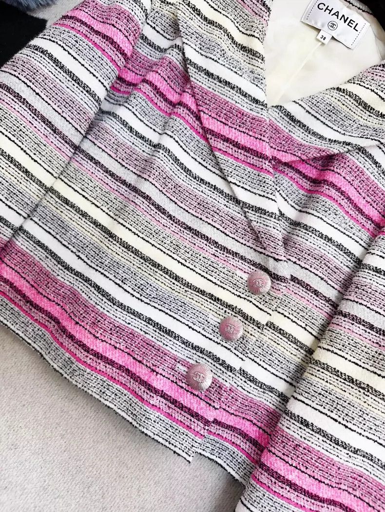 Chanel Chanel Colorful Striped Cropped Jacket Size M / US 6-8 / IT 42-44 - 4 Thumbnail