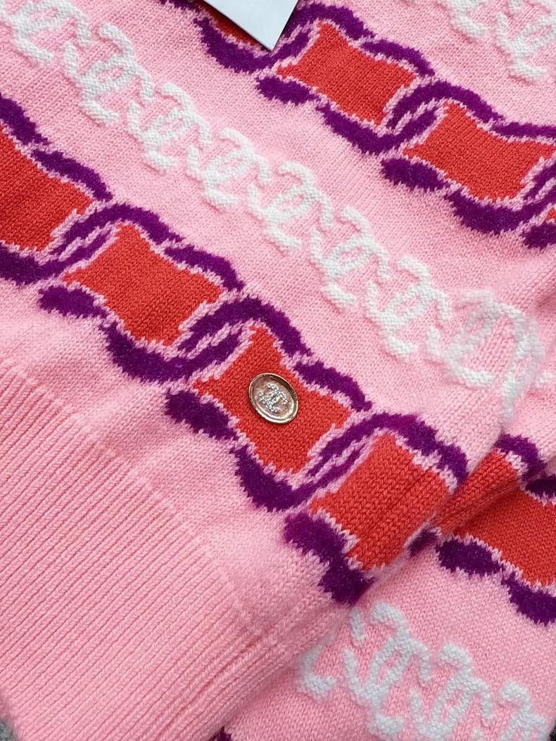 Chanel Pink Knit Sweater with Stripe Design Size M / US 6-8 / IT 42-44 - 4 Thumbnail