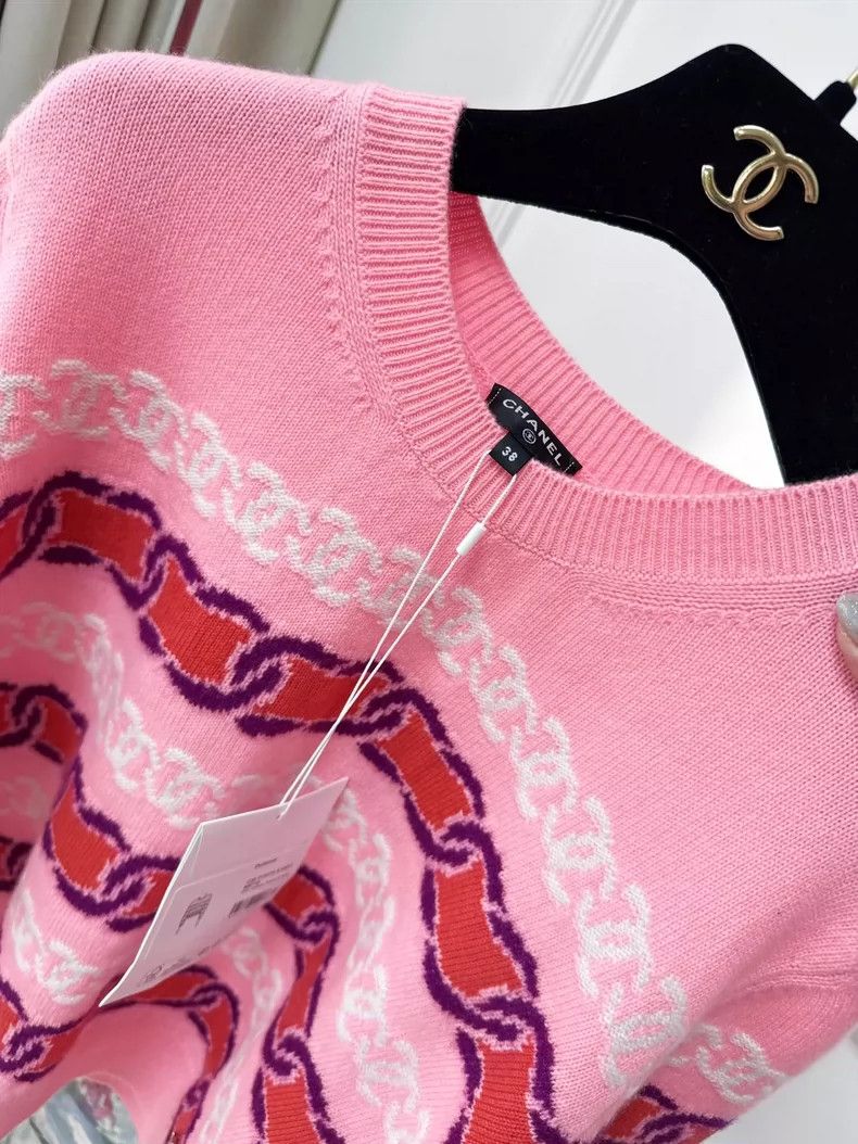 Chanel Pink Knit Sweater with Stripe Design Size M / US 6-8 / IT 42-44 - 3 Thumbnail