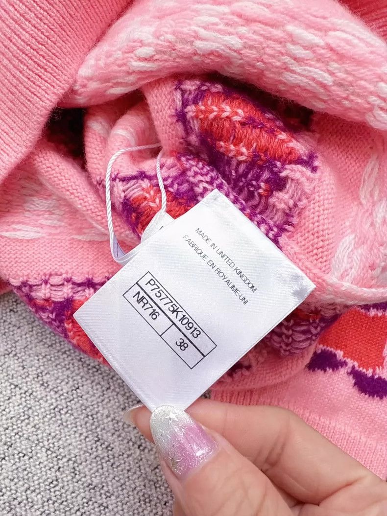 Chanel Pink Knit Sweater with Stripe Design Size M / US 6-8 / IT 42-44 - 6 Thumbnail