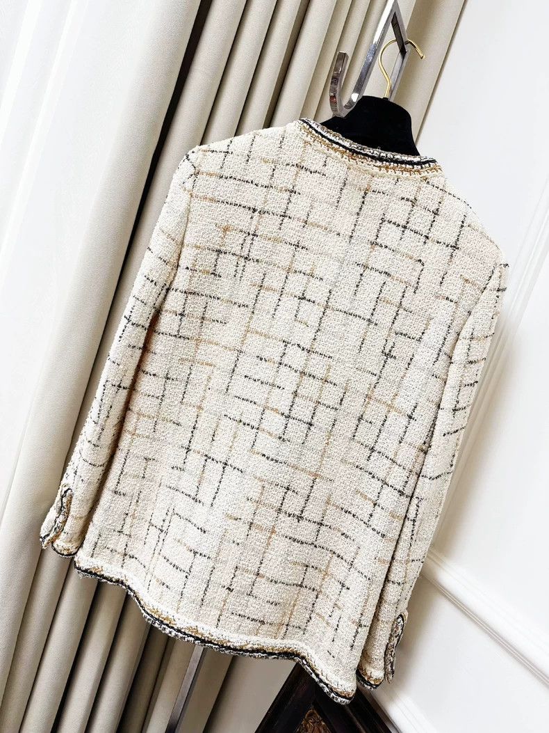 Chanel Chanel Classic White Jacket for Women Size M / US 6-8 / IT 42-44 - 2 Thumbnail