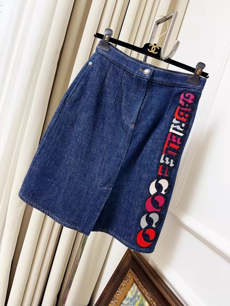 Chanel Chanel Denim Embroidered Letter Skirt Size 36 Size 36" / US 14 / IT 50 - 7 Thumbnail