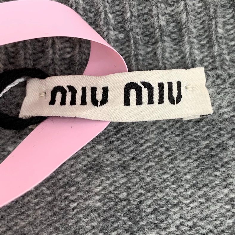 Miu Miu MiuMiu Gray V-Neck Long Sleeve Knit Sweater Size M / US 6-8 / IT 42-44 - 5 Thumbnail
