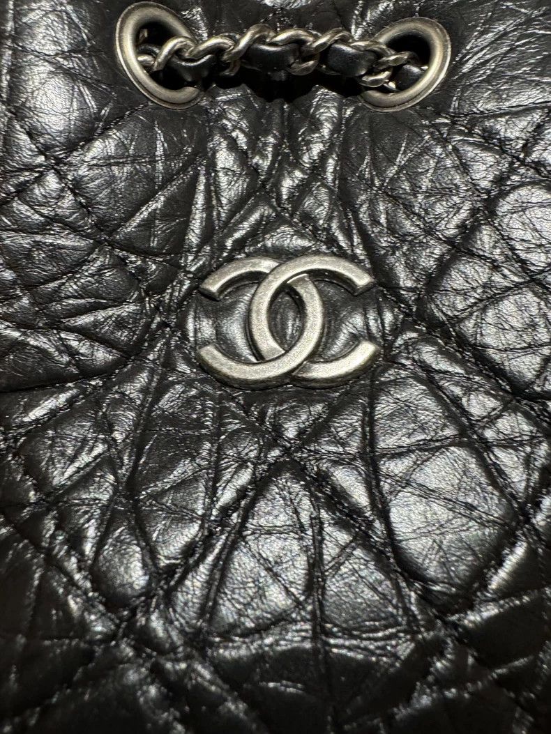 Chanel Chanel Black Quilted Leather Backpack with Chain Size ONE SIZE - 2 Thumbnail