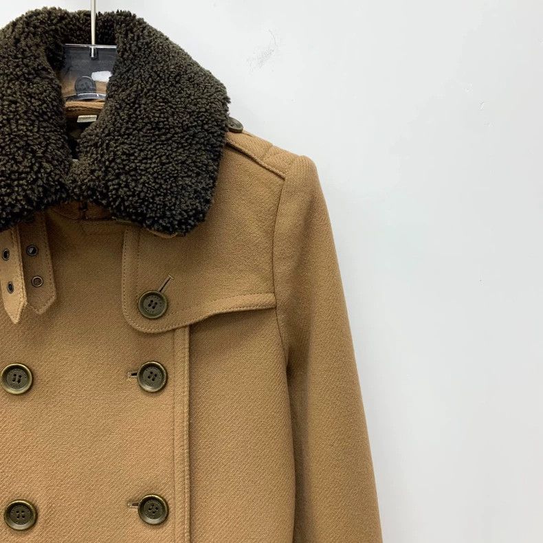 Burberry Burberry Camel Wool Peacoat with Fur Collar Size S / US 4 / IT 40 - 3 Thumbnail