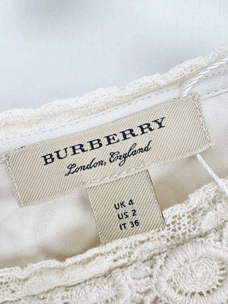 Burberry Burberry Lace Dress UK4 Size Size XS / US 0-2 / IT 36-38 - 2 Thumbnail