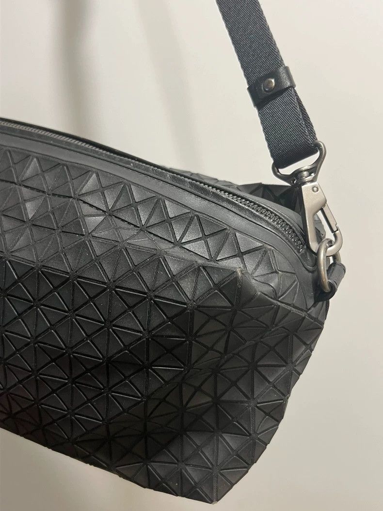 Issey Miyake Issey Miyake Black Crossbody Bag Size ONE SIZE - 4 Thumbnail