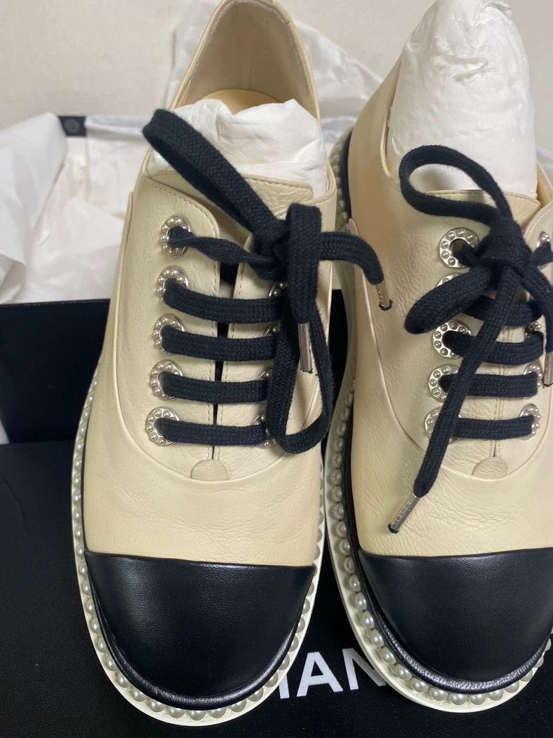 Chanel Chanel Pearl Flat Shoes for Women Size US 6 / IT 36 - 2 Thumbnail
