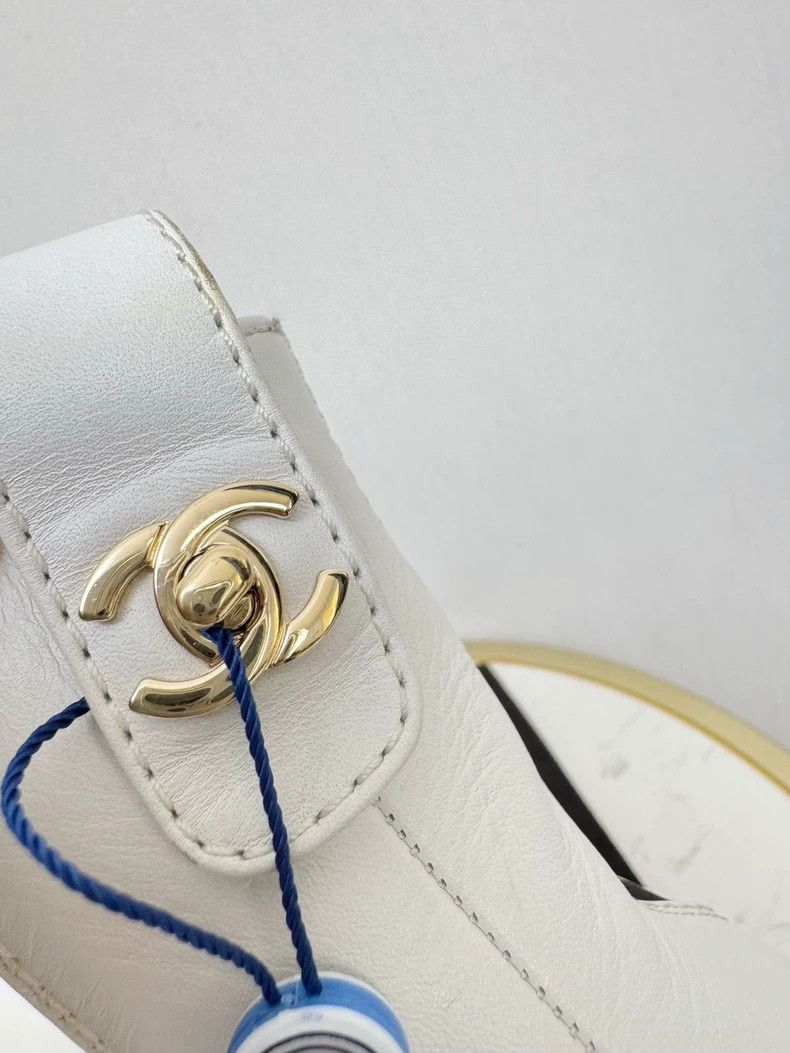 Chanel Chanel Chelsea Ankle Boots Size 37.5 Size US 7 / IT 37 - 4 Thumbnail