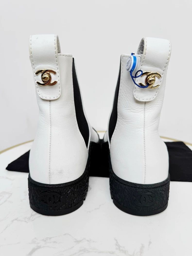 Chanel Chanel Chelsea Ankle Boots Size 37.5 Size US 7 / IT 37 - 3 Thumbnail