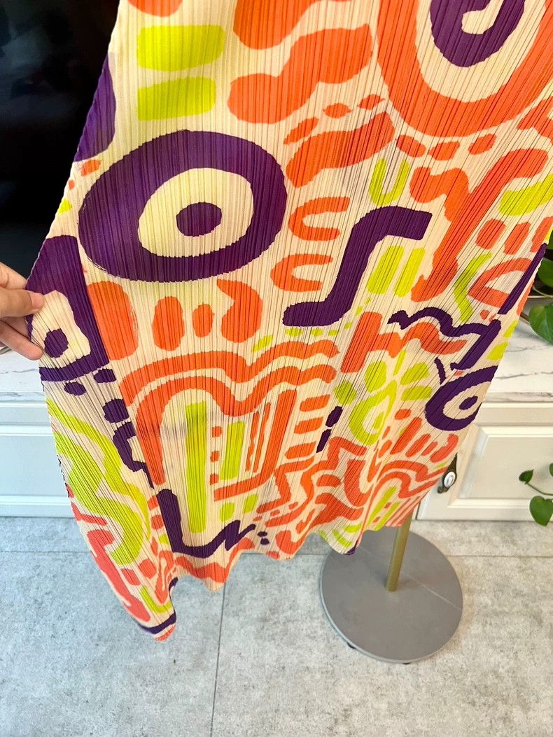 Issey Miyake Issey Miyake Pleated Dress with Colorful Patterns-yf Size 40" / US 18 - 2 Thumbnail