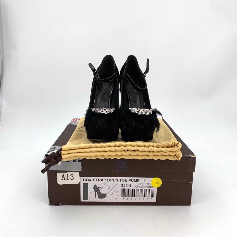 Louis Vuitton Black Fur Trimmed High Heels with Diamonds Size US 6 / IT 36 - 9 Thumbnail