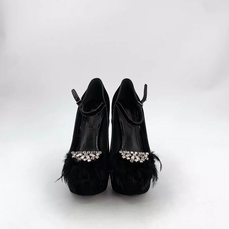 Louis Vuitton Black Fur Trimmed High Heels with Diamonds Size US 6 / IT 36 - 3 Thumbnail
