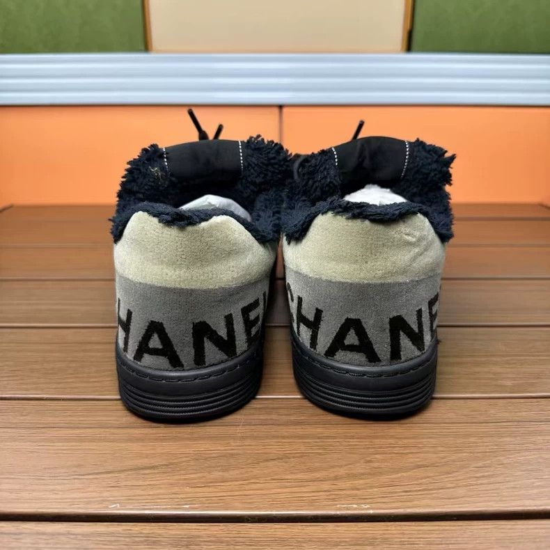 Chanel Chanel Plush Low-Top Casual Sneakers Size 37.5 Size US 8 / IT 38 - 5 Thumbnail
