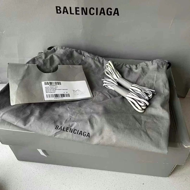 Balenciaga Balenciaga Track Sneakers Size 37 White Black Size US 6 / IT 36 - 6 Thumbnail