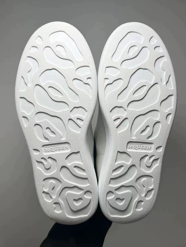 Alexander McQueen Alexander McQueen Low-Top Sneakers Size 37 Size US 6 / IT 36 - 8 Thumbnail
