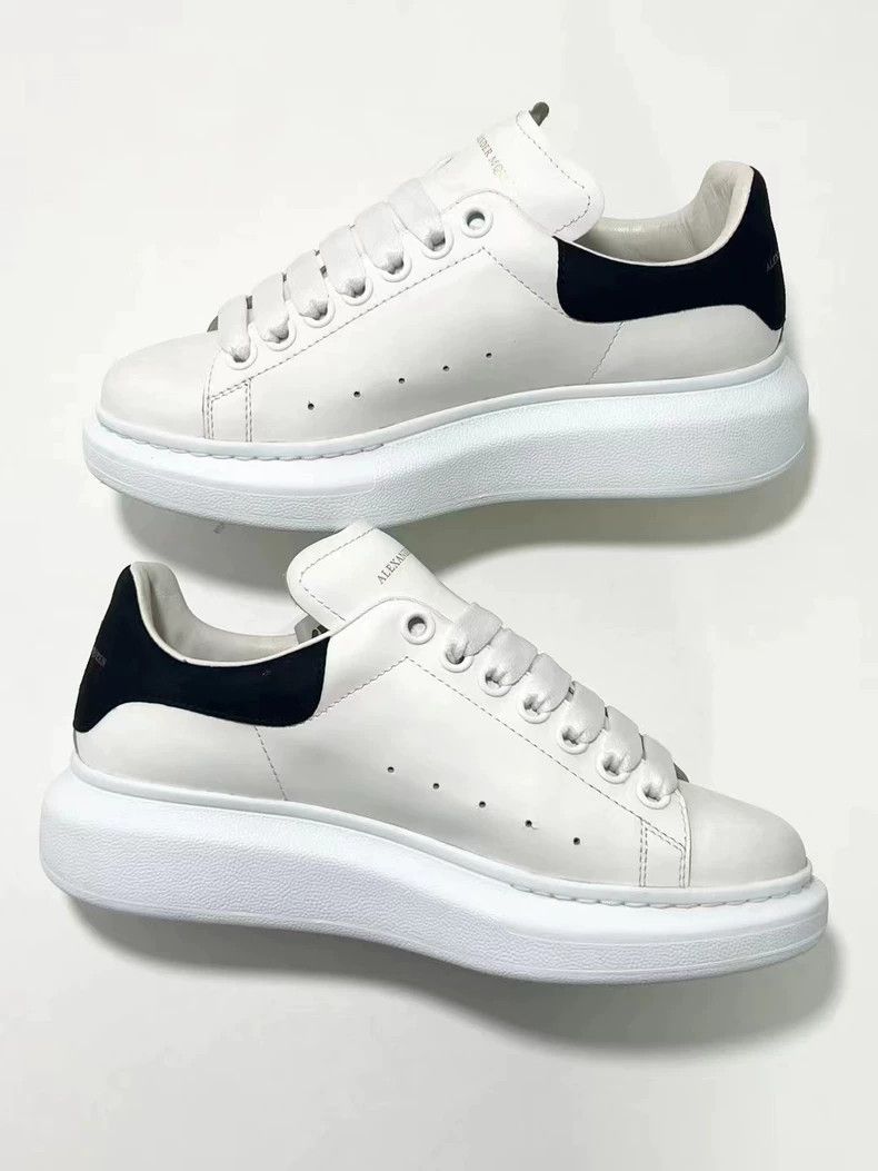 Alexander McQueen Alexander McQueen Low-Top Sneakers Size 37 Size US 6 / IT 36 - 6 Thumbnail