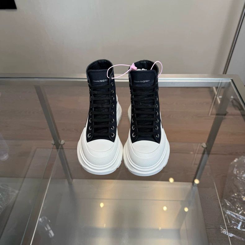 Alexander McQueen McQueen High-Top Martin Boots Black and White Size US 8 / IT 38 - 6 Thumbnail