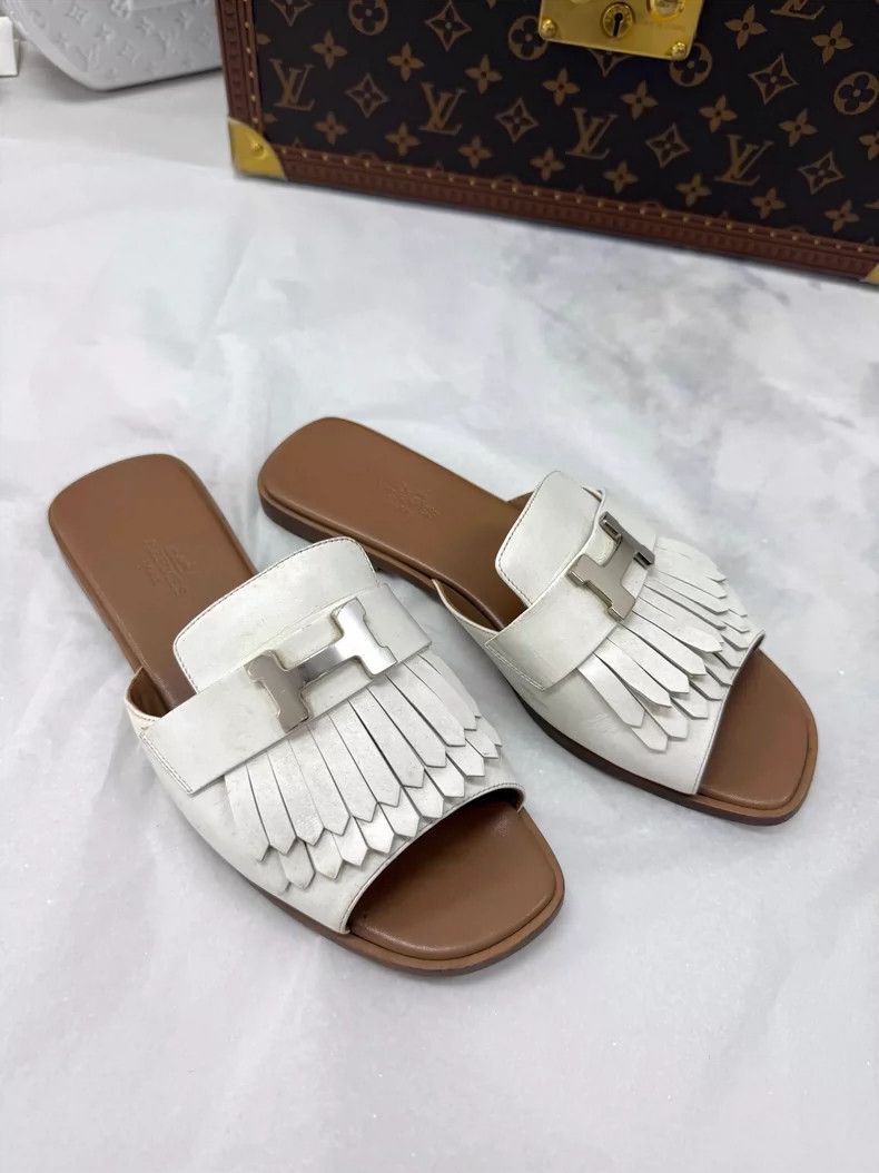 Hermes Hermes Fringed Slip-On Sandals Size 38 Size US 8 / IT 38 - 2 Thumbnail