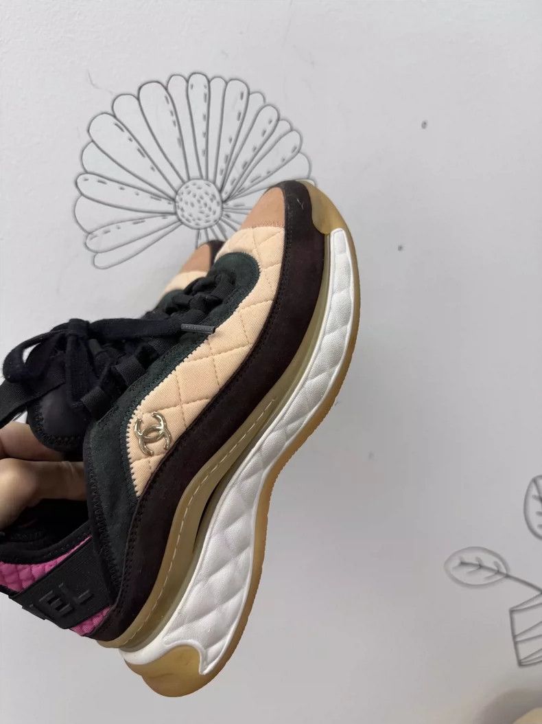 Chanel Chanel Color-Block Athletic Sneakers Size 38 Size US 7 / IT 37 - 2 Thumbnail