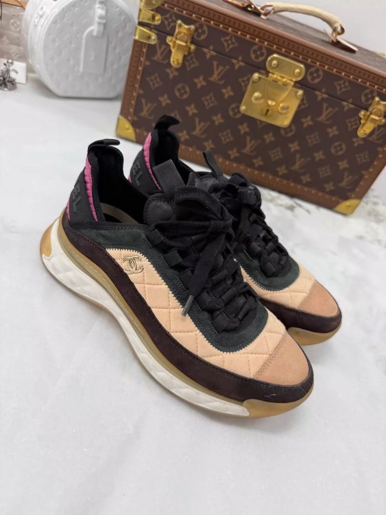Chanel Chanel Color-Block Athletic Sneakers Size 38 Size US 7 / IT 37 - 3 Thumbnail