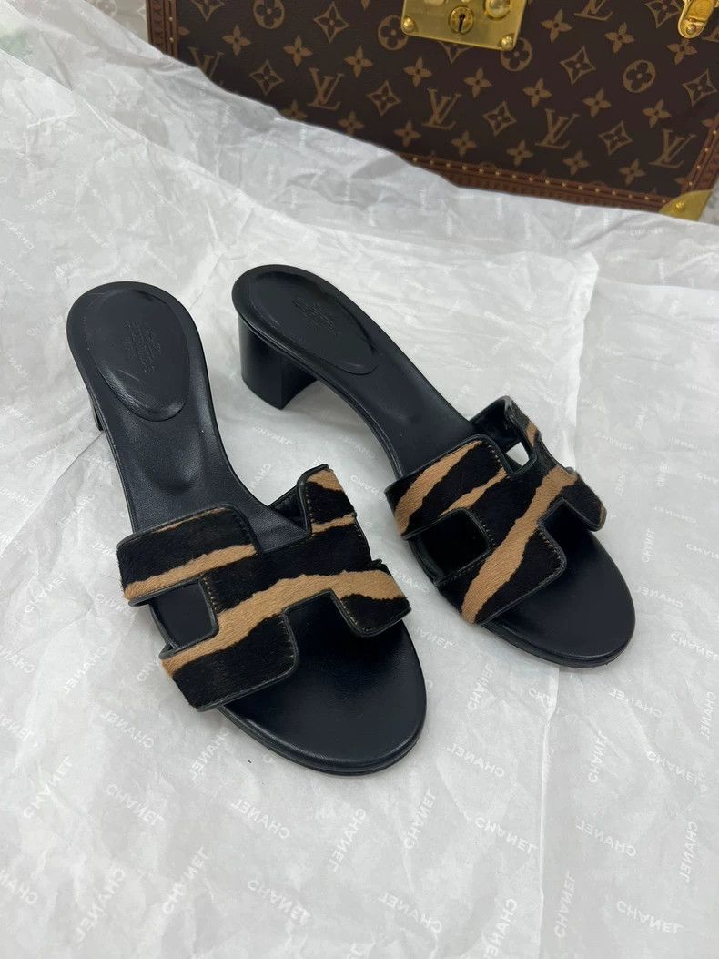 Hermes Hermes Zebra Print High Heel Slides Size US 7 / IT 37 - 4 Thumbnail