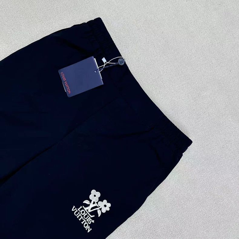 Louis Vuitton Louis Vuitton Embroidered Casual Pants Size 52 Size US 44 / EU 60 - 2 Thumbnail