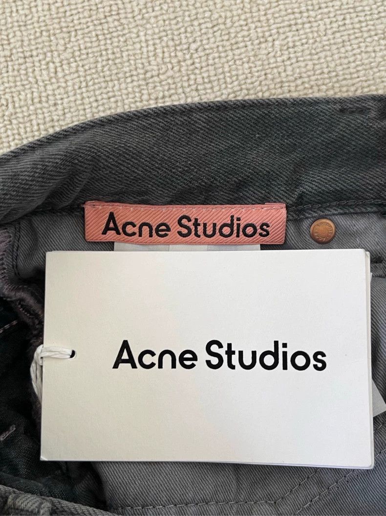 Acne Studios Acne Studios Relaxed Fit High Waist Jeans Size US 26 / EU 42 - 5 Thumbnail