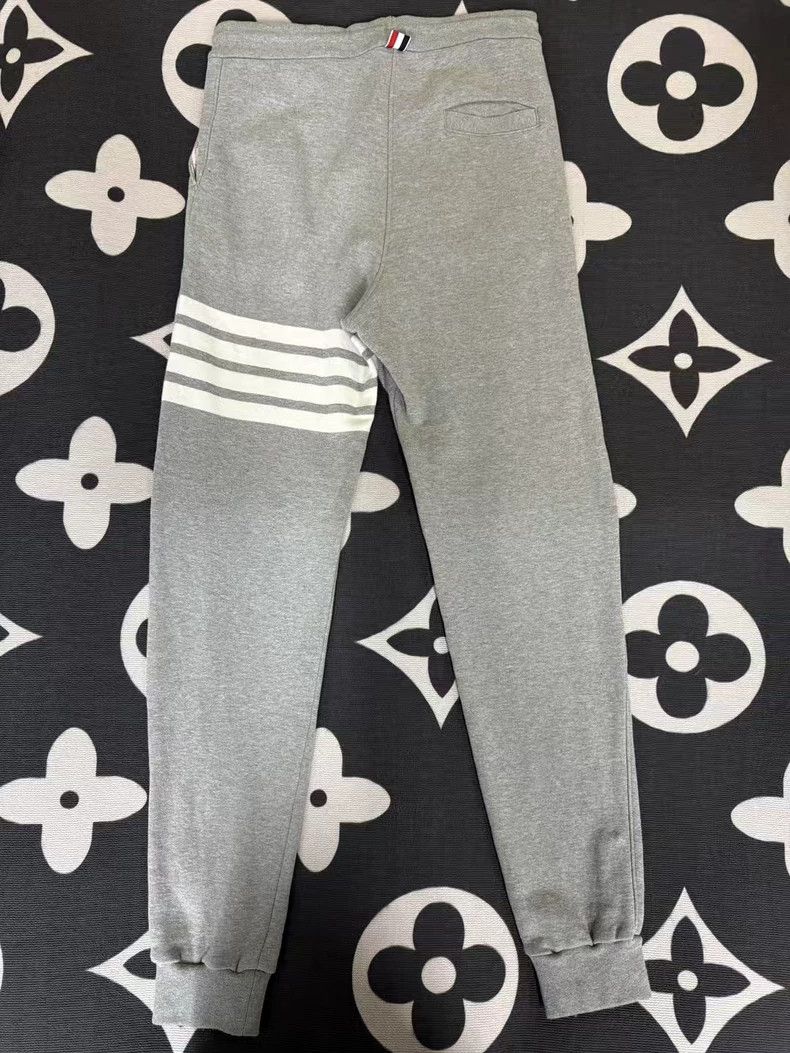 Thom Browne Classic Gray Striped Sweatpants for Comfort Size US 26 / EU 42 - 3 Thumbnail