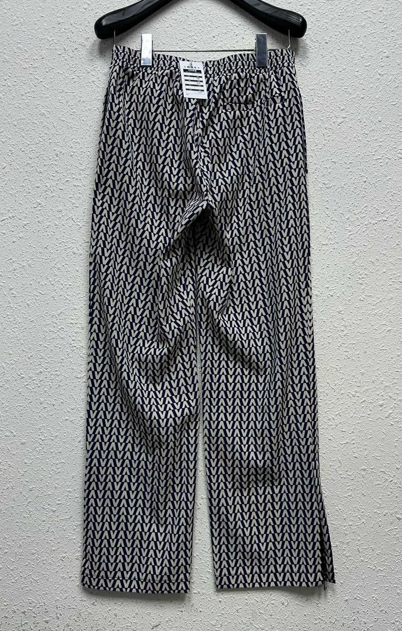 Valentino Valentino Letter Printed Long Pants with Zipper Size US 44 / EU 60 - 2 Thumbnail