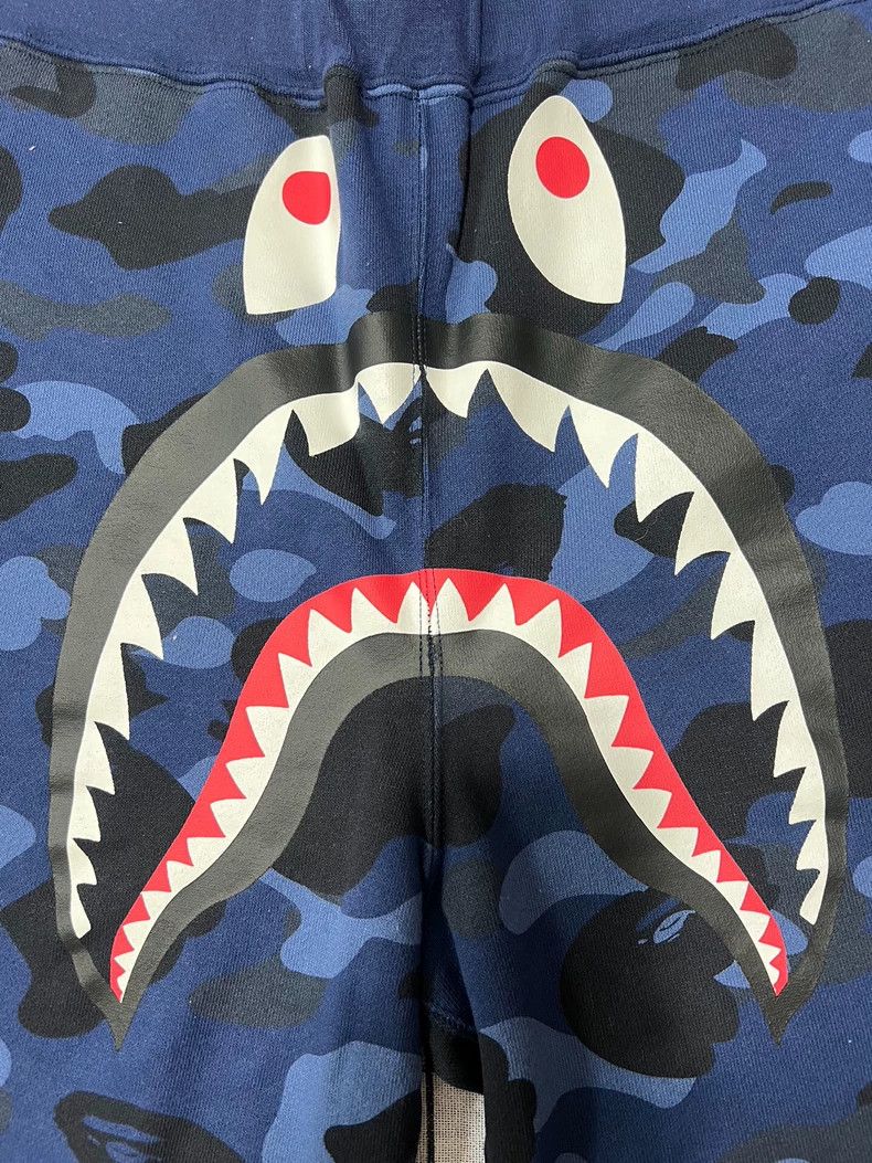 Bape Bape Blue Camo Shark Pants Size L Size US 34 / EU 50 - 3 Thumbnail