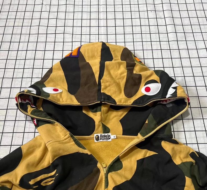 Bape Bape Camouflage Shark Hoodie Jacket Size US XL / EU 56 / 4 - 3 Thumbnail