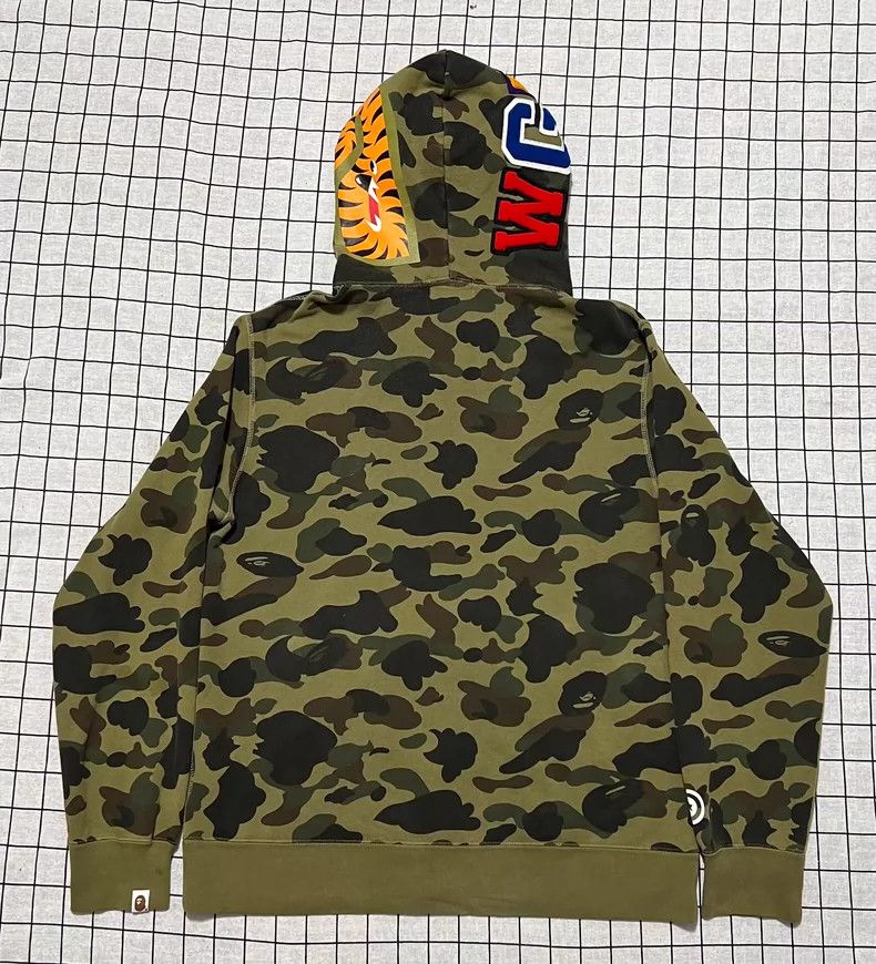 Bape Bape Green Camouflage Shark Hoodie XXL Size US XXL / EU 58 / 5 - 2 Thumbnail
