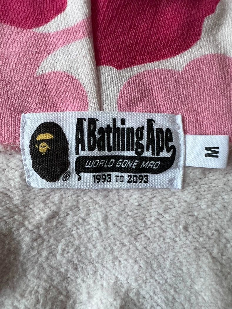 Bape Bape Shark Camo Hoodie Size M Size US M / EU 48-50 / 2 - 5 Thumbnail