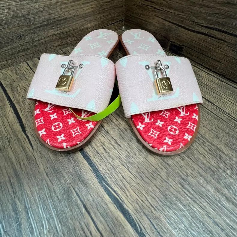 Louis Vuitton Louis Vuitton Printed Slide Sandals Size 36 Size US 6 / IT 36 - 2 Thumbnail