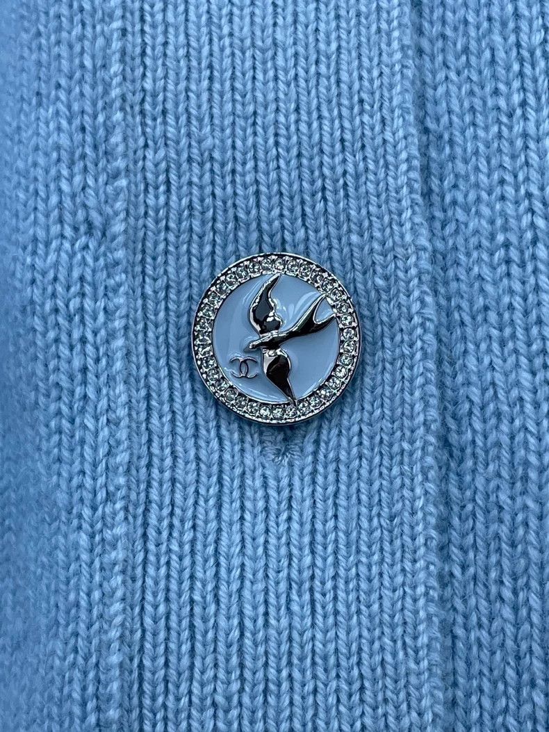 Chanel Chanel Blue Double-Breasted Cashmere Cardigan Size S / US 4 / IT 40 - 4 Thumbnail
